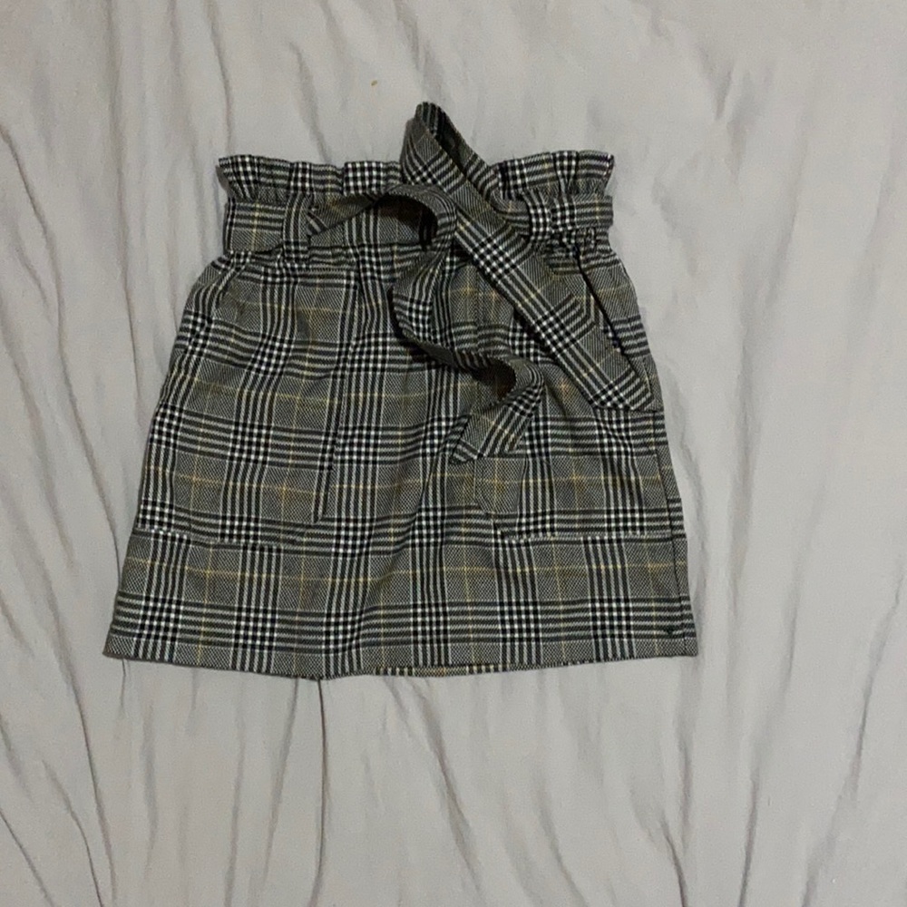 Forever 21 plaid mini skirt with bow